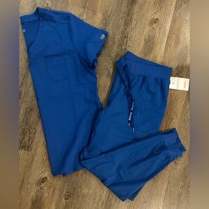 Med Couture women’s scrubs set in royal blue
